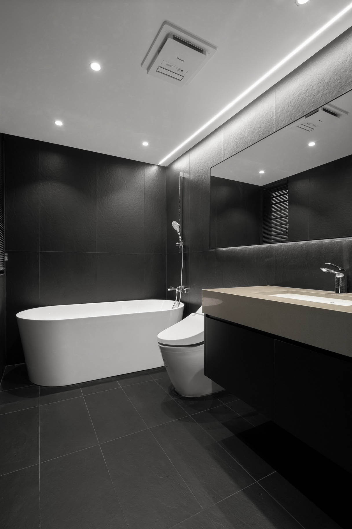 1732333636240977.jpg 11 衛(wèi)生間 2 主衛(wèi).jpg